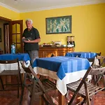 A Casa De Dora *